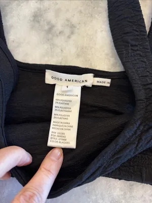 Good American Black Textured Scoop Swim Top thumbnail 2