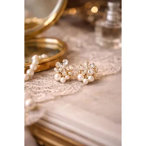 Crystal Flower Pearl Stud Earrings Gold Tone Bridal Coquette NWT thumbnail 2