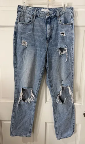 PacSun Light Wash Distressed Boyfriend Jeans Size 29 thumbnail 1