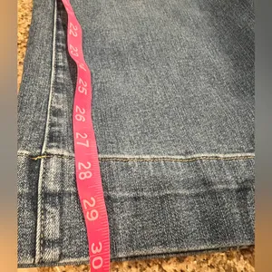 COMMENSE Washed Slim Draped Denim Pants
COLOR thumbnail 6