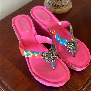 Gianni Bini Pink Jeweled Sandals thumbnail 3