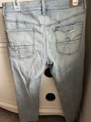 American Eagle Outfitters Capri Ripped Jeans thumbnail 4