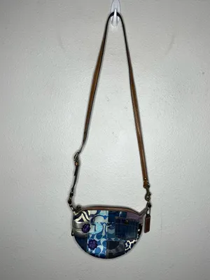 Vintage Coach Denim Sig Patchwork Floral Embroidered Crossbody Purse Bag 10819 thumbnail 3