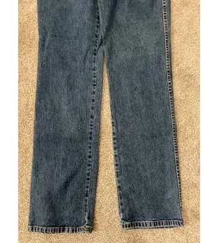 Wrangler Women's Cowboy Cut Classic Western Style Jeans, 5/6x32 thumbnail 3