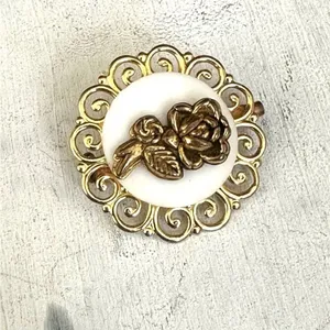 Gold tone flower pin thumbnail 2