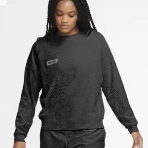 NWT Nike dry loose fit‎ texturized dri-fit long sleeve top sz M thumbnail 1