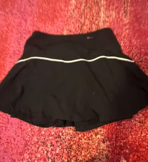 boutique tennis skirt thumbnail 2