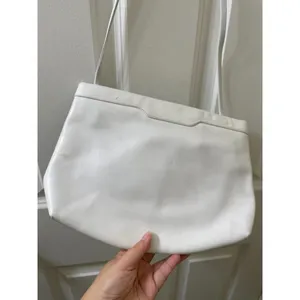 vintage white Salvatore Ferragamo Leather Crossbody Clutch Bag thumbnail 10