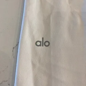 Alo Yoga Warrior Leggings in Pristine Size‎ Small thumbnail 7