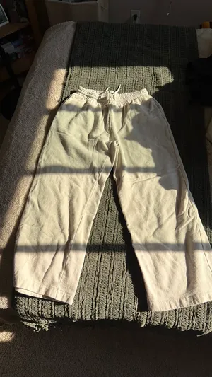 Old Navy Wide-Leg Sweatpants thumbnail 4