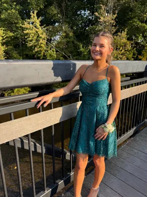 Dillard's Green/Teal Tied up back dress homecoming dress! thumbnail 3