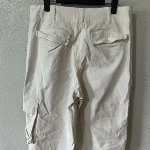Aritzia Wilfred Free Cargo Pants Size 12 Ivory Cream Wide Leg‎ High Rise Pockets thumbnail 5