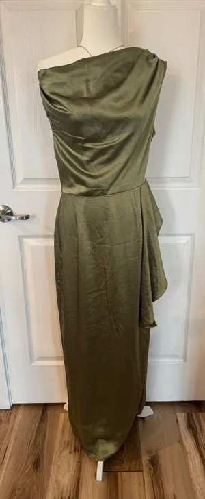 Saints & Secrets Sage Green Satin One Shoulder Maxi Dress CM6392J L NWT thumbnail 1