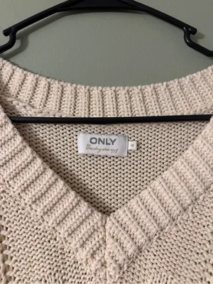 ONLY Cream Cable Knit V-Neck Sweater Vest thumbnail 2