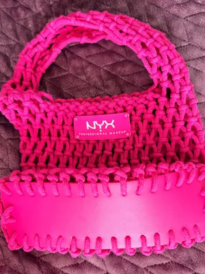 Small NYX Bright Pink Open thumbnail 2