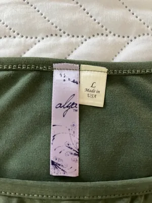 Green Halter Top Size L thumbnail 3