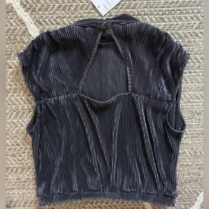 RO&DE pleated blouse Sz L thumbnail 3