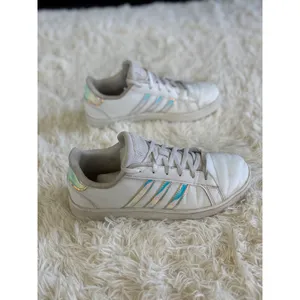 Adidas Grand Court Iridescent Stripe‎ White Sneakers Womens Size 6 Shoes thumbnail 3