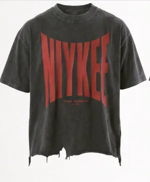Niykee Heaton Merch TShirt Red Size L thumbnail 1