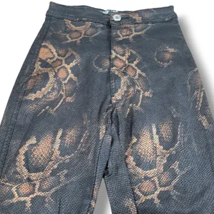 JC JQ Jeans Size Small W22"L30.5" Stretchy Skinny Jeans Snake Skin Print Python Print thumbnail 4