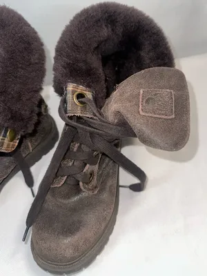 BEARPAW Kayla Women 7 Brown Suede Shearling Fur Cuff Lace Up Plaid Winter Boots thumbnail 3