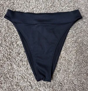 Hollister Bikini Bottoms thumbnail 1