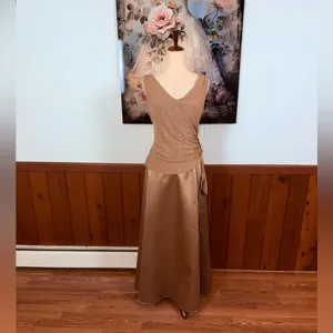 Pretty Vintage 90s Patra Mother of the Bride Gown thumbnail 2