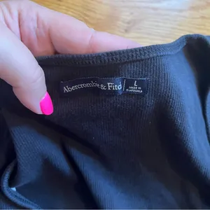Abercrombie & fitch black ribbed short sleeve bodysuit size large thumbnail 2