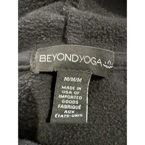 Beyond Yoga Women's Black Cropped Hoodie Sweatshirt Size‎ Medium Flaw thumbnail 4
