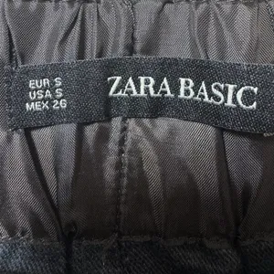 Zara Womens Faux Leather Mini Skirt Size S Elastic Waist Pockets Brown Chocolate thumbnail 4