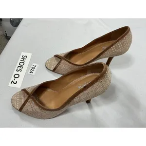 Womans Excellent Condition Carlos Santana Classic Slip On Stiletto Pumps 10M Tan thumbnail 3