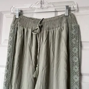 Kiwi + Punch Crochet Trim Lounge Set - Size L thumbnail 7