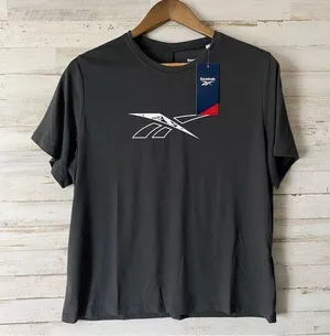 NWT Reebok Short Sleeve Top 1x thumbnail 1