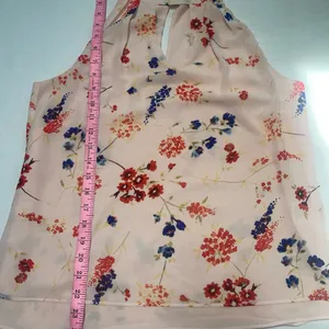Rose + Olive High Neck Sleeveless Blouse Sz Small-Peach Floral Dainty Top thumbnail 8