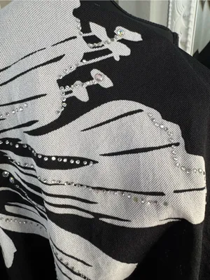 Express 3/4 sleeve Black Sheer Mesh Floral Rhinestone Bling V-Neck Top - Large thumbnail 6