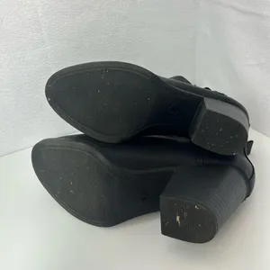 Universal Threads Black Ankle Boots with Zipper thumbnail 5