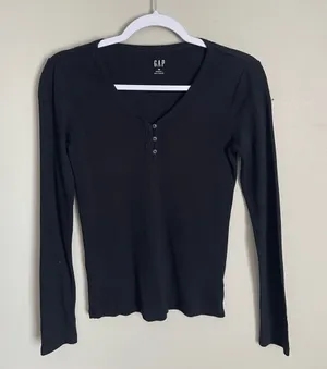 GAP Black Favorite T Long Sleeve Henley Top Sz XS thumbnail 1