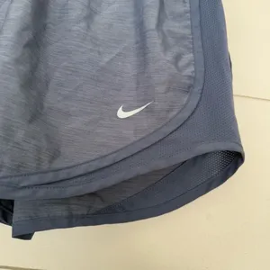 Nike Women’s Small Blue Dri Fit Shorts thumbnail 2