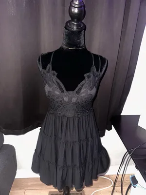 Black Dress Size L thumbnail 1