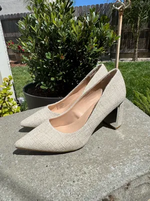 Alfani Grey Textured Pointed Toe Heels  thumbnail 2