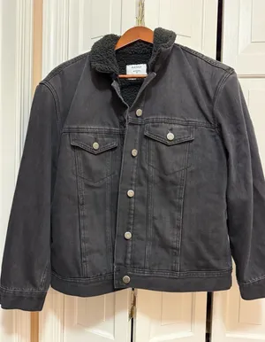 Old Navy Boyfriend Sherpa-Lined Denim Jacket Black Wash Medium thumbnail 1