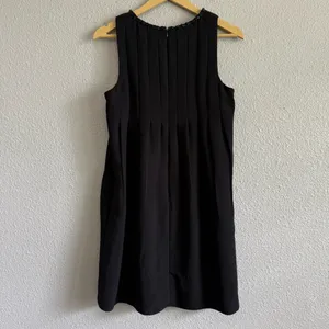 ABS Embellished Neckline Mini Dress Size 6 EUC Pockets‎ Pleated thumbnail 4
