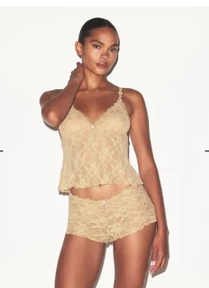 SKIMS Stretch lace set thumbnail 1