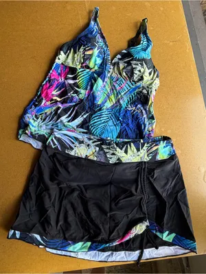 Rekita NEW Women's Two Piece Skirted Tankini Swim Suit Size Medium #260366 thumbnail 1