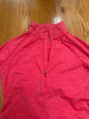 🍎The North Face Women's coral Heather Quarter-Zip Long Sleeve Top thumbnail 2