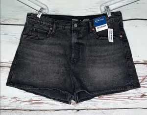 Old Navy NWT 16 Black Denim 3” Inseam Higher High Rise Sky-Hi A-Line Jean Shorts thumbnail 1