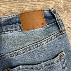 Aeropostale‎ Womens High Rise Flare Jeans 24x31 in Medium Wash Blue Size 2 Boho thumbnail 7