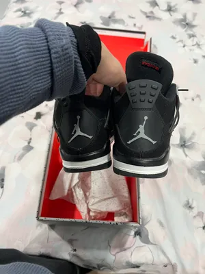 4s”Black Canvas” thumbnail 4