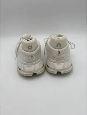 On Cloud Woman’s Size 10.5 Running Shoes - Excellent Condition-Running Or Casual thumbnail 4