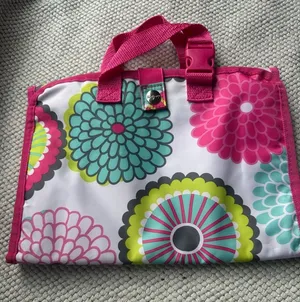 thirty-one Floral Print Tote with Hot Pink Handles and Teal Accents thumbnail 1
